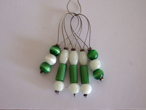 Stitch Markers - Green and White (5)-